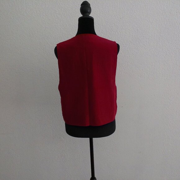 Diane Von Furstenberg, Red Vest, 100% silk, with embroidered detail - Picture 8 of 11